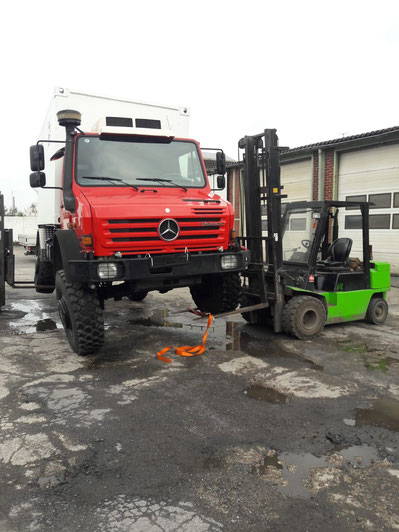 Härtetest für Unimog und Shelteraufbaurahmen