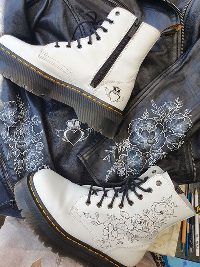 dr martens gepersonaliseerd voor bruid