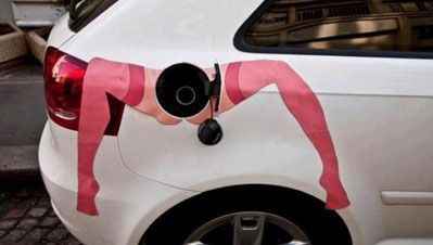 in attesa del benzinaio