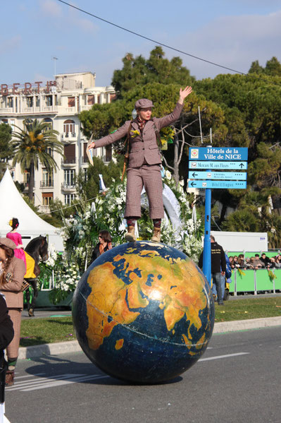 Bild: Blumencorso beim Karneval in Nice (Nizza)