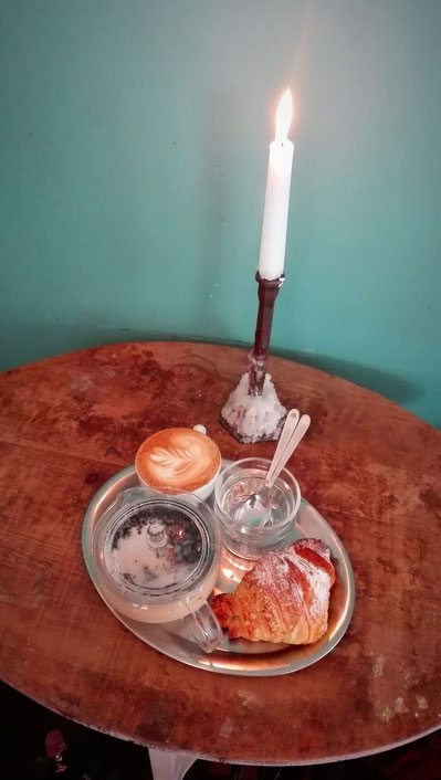 Basel cafe Frühling Schweiz