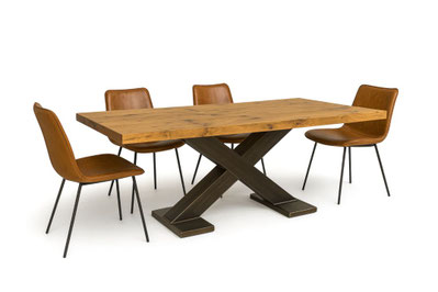Industrial-Design-Esstisch aus massiver Eiche mit Stahlgestell – moderner Lofttisch handgefertigt