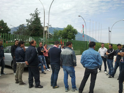 Patrica. IL sit-in degli operai davanti ai cancelli della Ilva questa mattina 