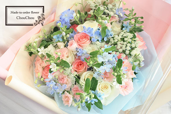プロポーズ ホワイト 水色 ピンクの花束 Order No オーダーフラワー Chouchou シュシュ プロポーズ 誕生日 スタンド花