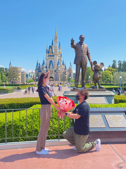 ディズニープロポーズ ダズンローズ のプリザーブドフラワー の花束 Chouchou シュシュ オーナーブログ