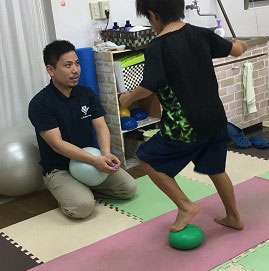 体幹トレーニング サッカーにも エース整骨院 浦添市伊祖 マックスバリュ伊祖店向かい 体幹トレーニング サッカーにも エース整骨院 浦添市伊祖 マックスバリュ伊祖店向かい