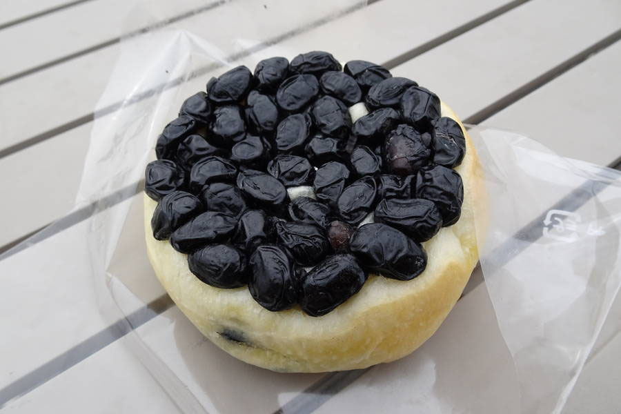 美瑛選果 大人気コーンパンを求めて本店へ 北海道 美瑛グルメ おおむね観光ちゃんねる 旅行エンタメ情報サイト