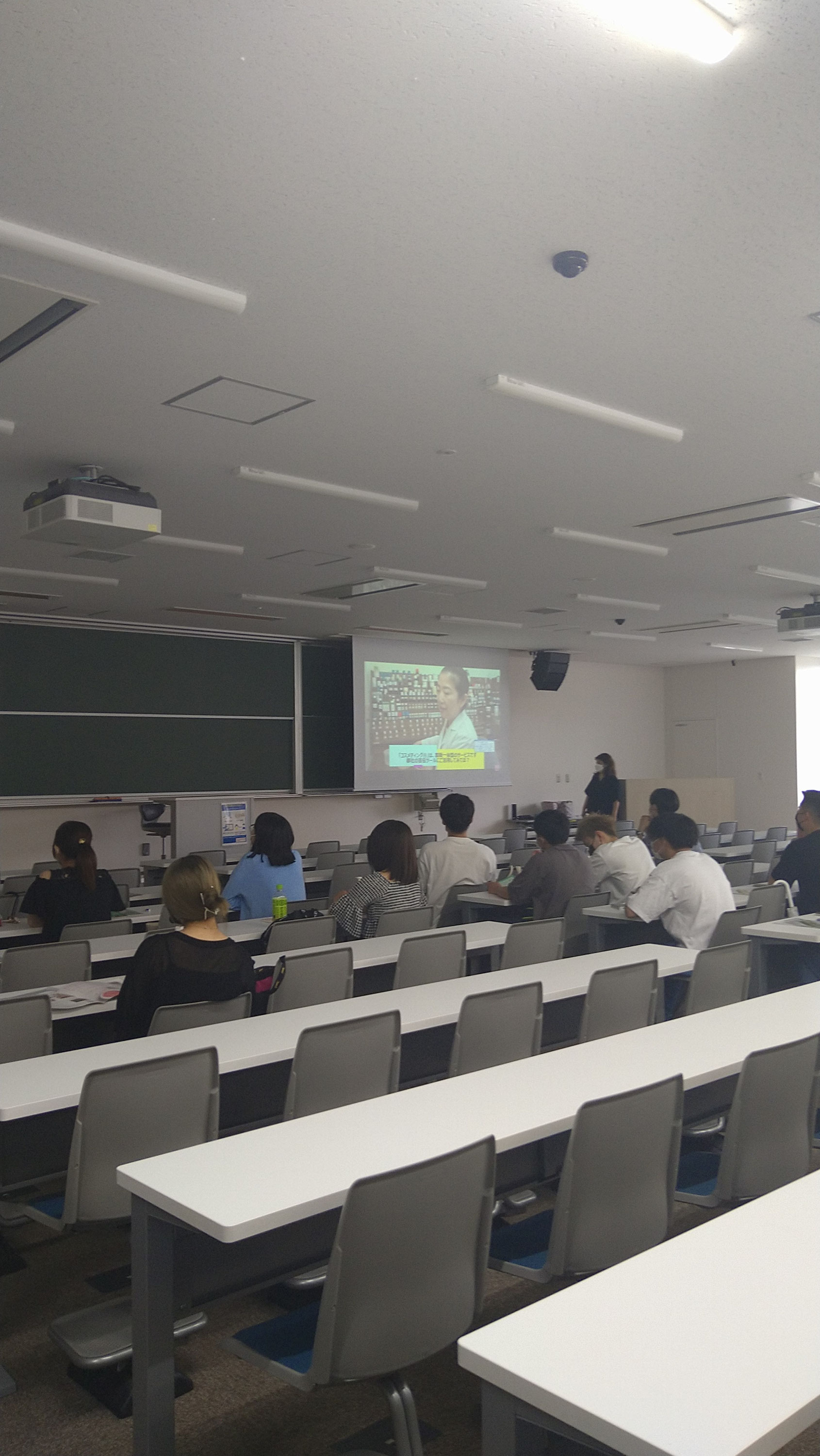 コスメティング 化粧品oem 東京都昭島市の保湿エコ化粧品製造販売 ローザ特殊化粧料