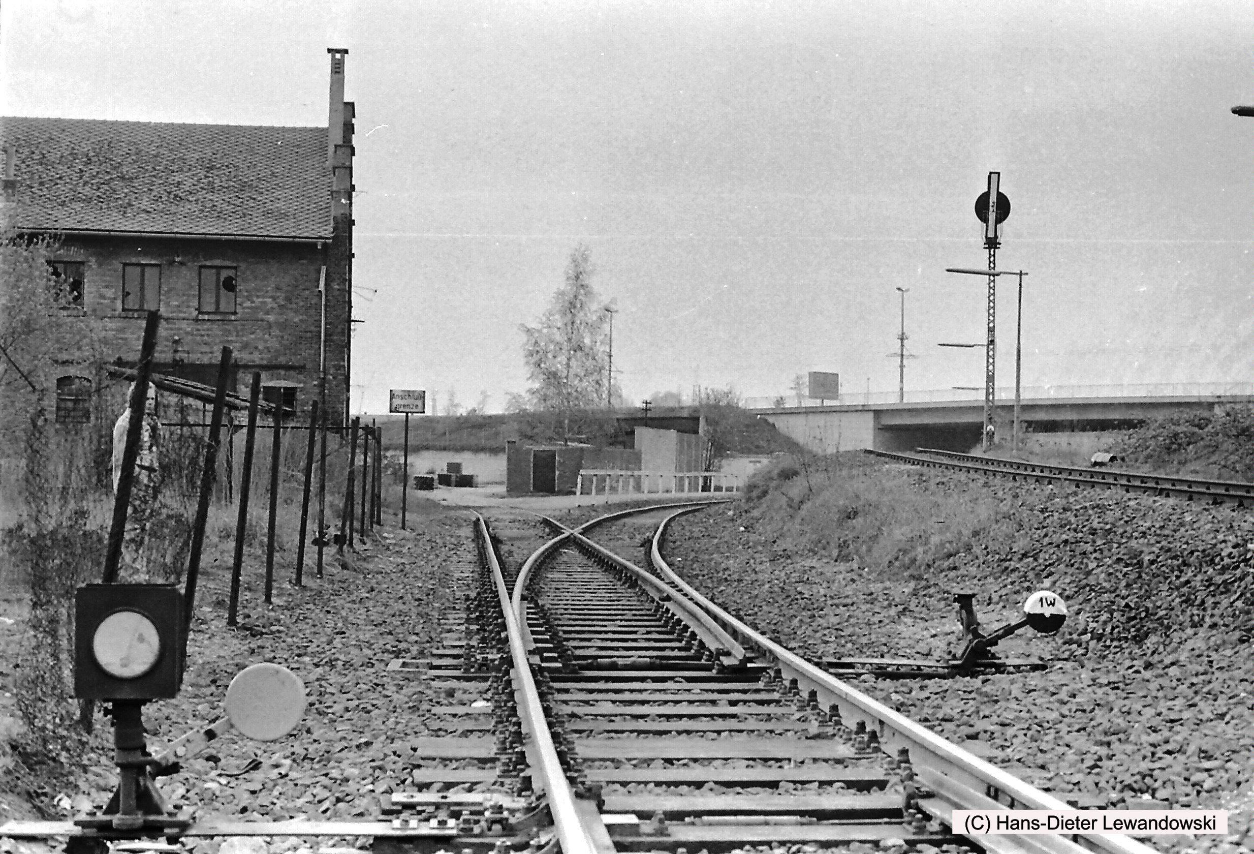 Der alte Westbahnhof und sein Abdrücksignal Bahn Nostalgie Reisen