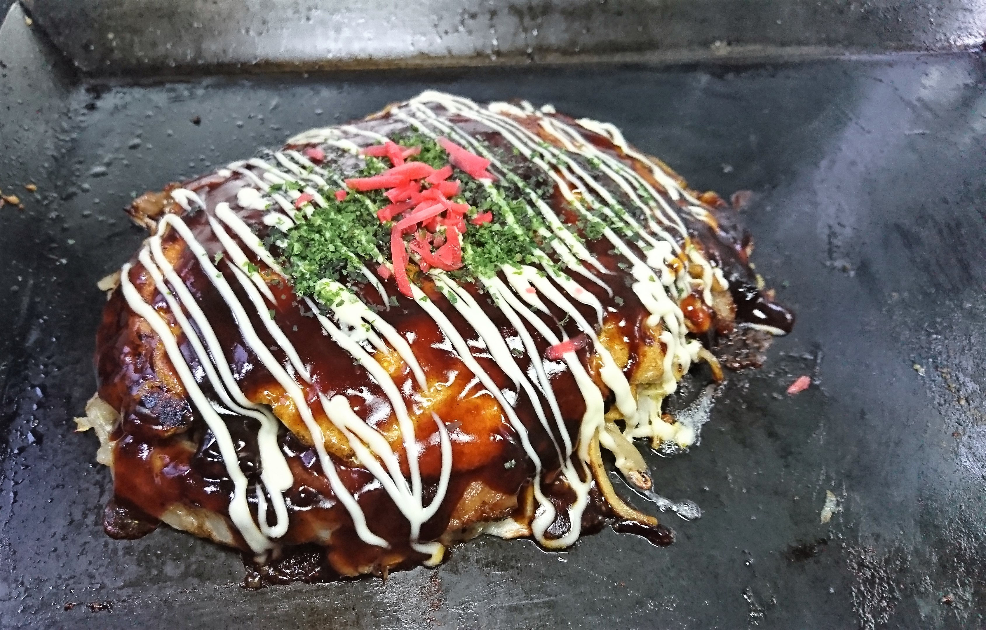 アツアツ鉄板を使った料理 業務用鉄板 q鉄板の昭和屋工業