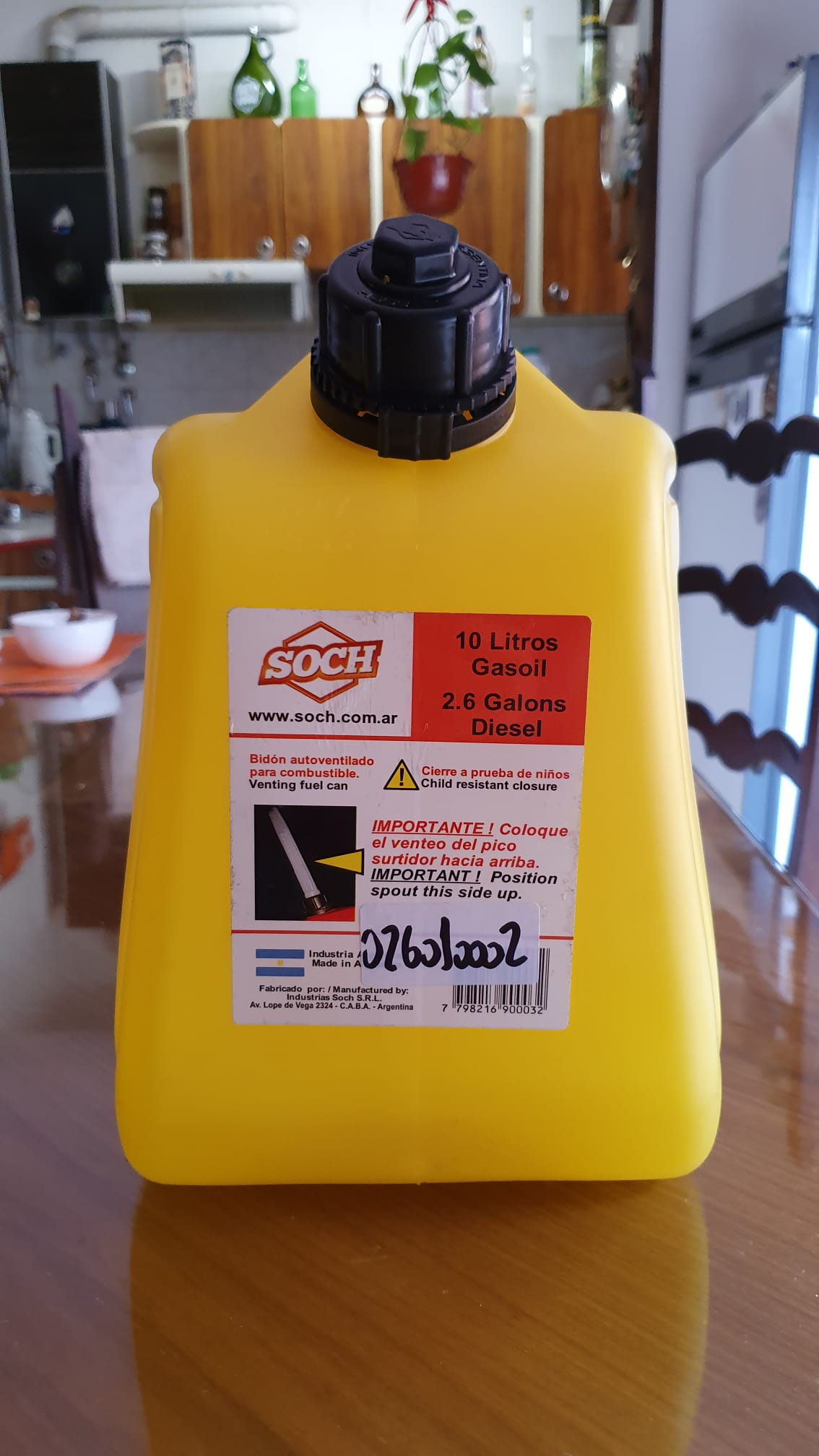 How difficult it might be to find a 10 L plastic fuel tank? simbali