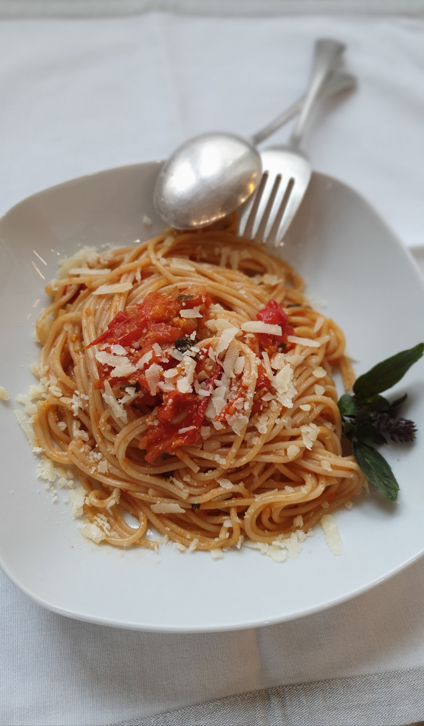 Spaghetti mit Cocktailtomaten-Sauce - mariella-istoks Webseite!