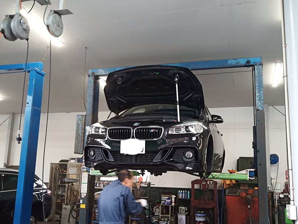 BMW218D 9年目の車検 - 福岡 輸入車 車検のアクトジャパン