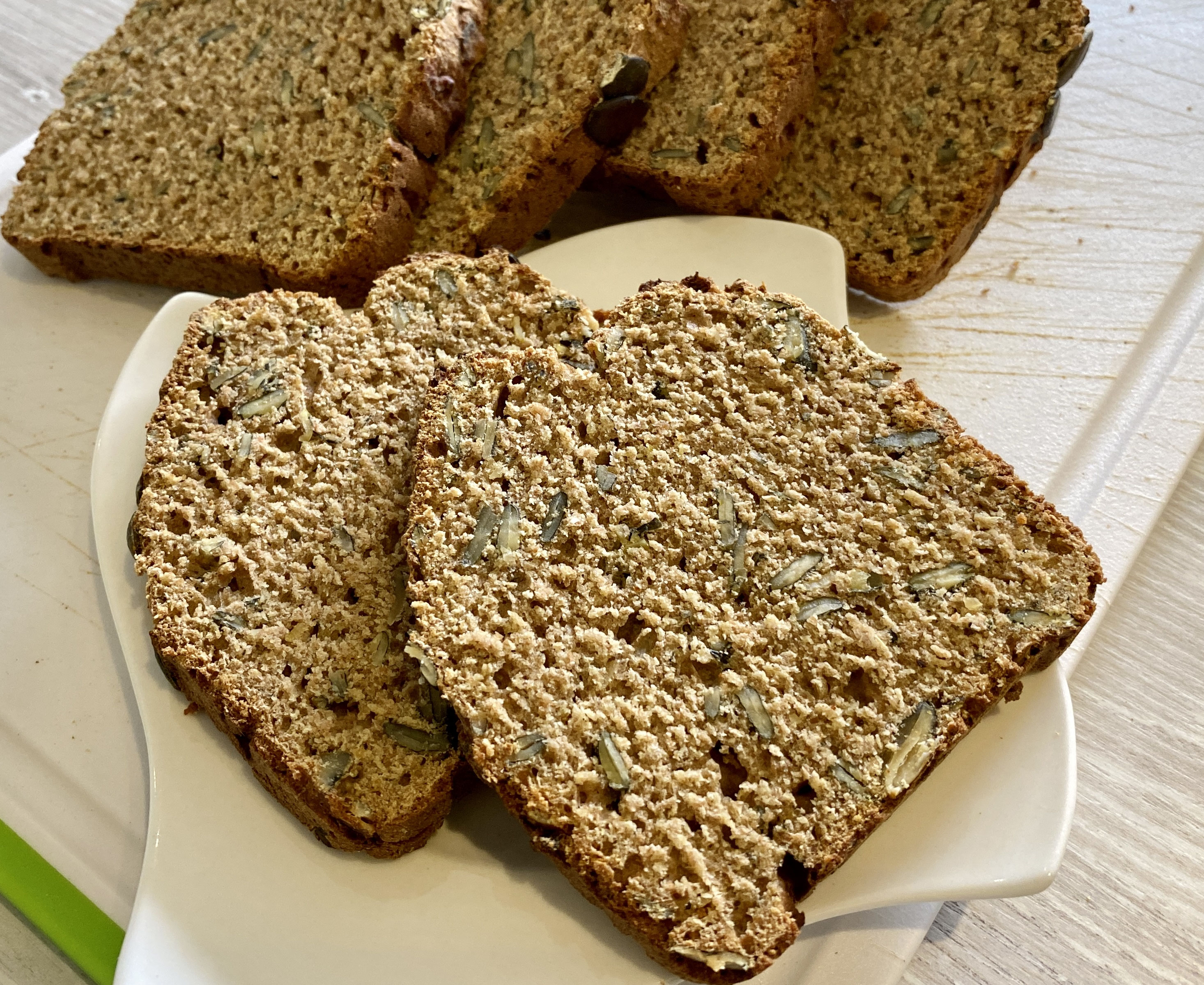 Malzbierbrot mit Kürbiskernen - TheEssigs Malzbierbrot mit Kürbiskernen - TheEssigs