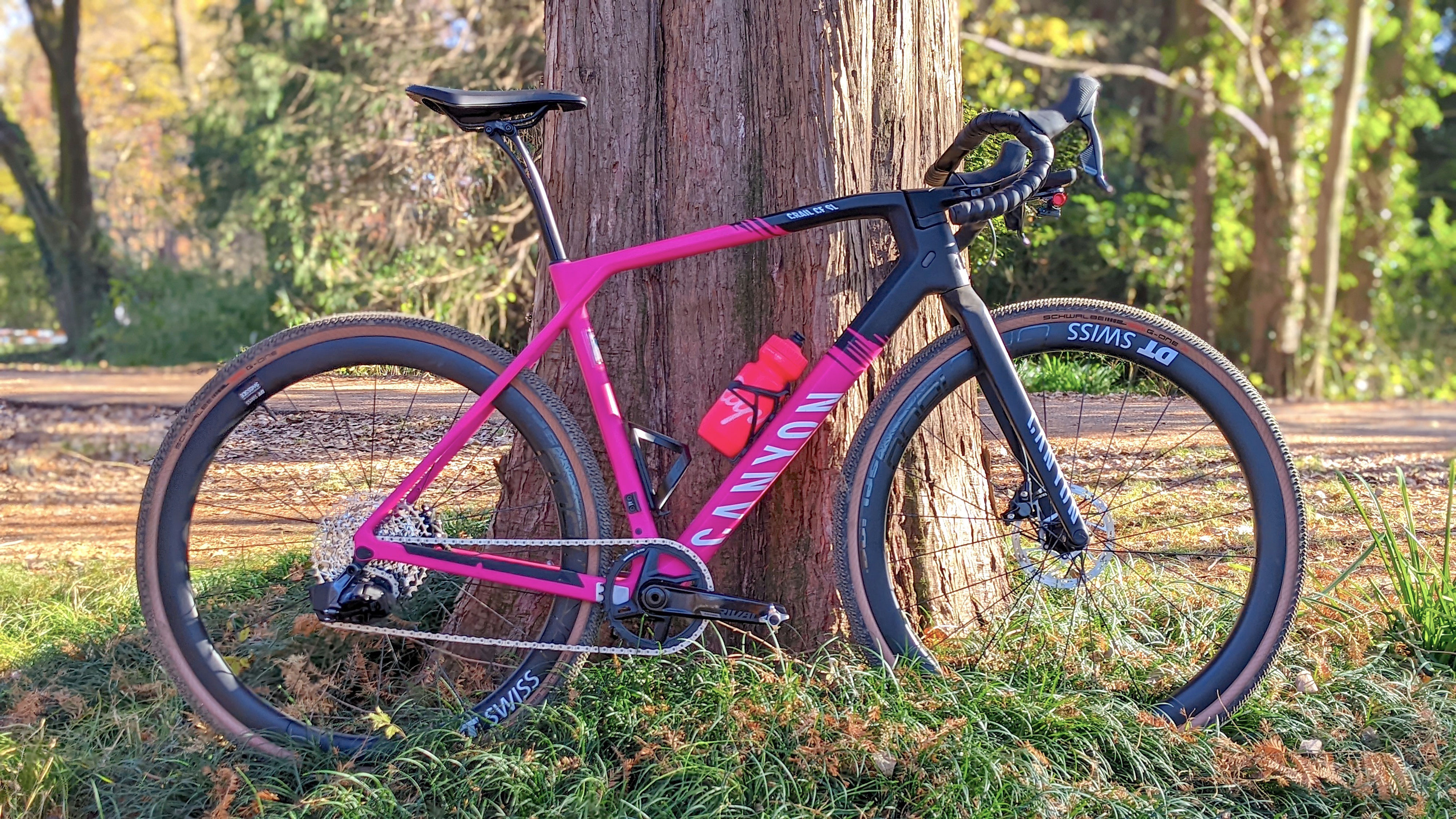 数量限定価格!! 日本人オーナーに直接取材【世界限定100台】グラベルバイク 自転車本体