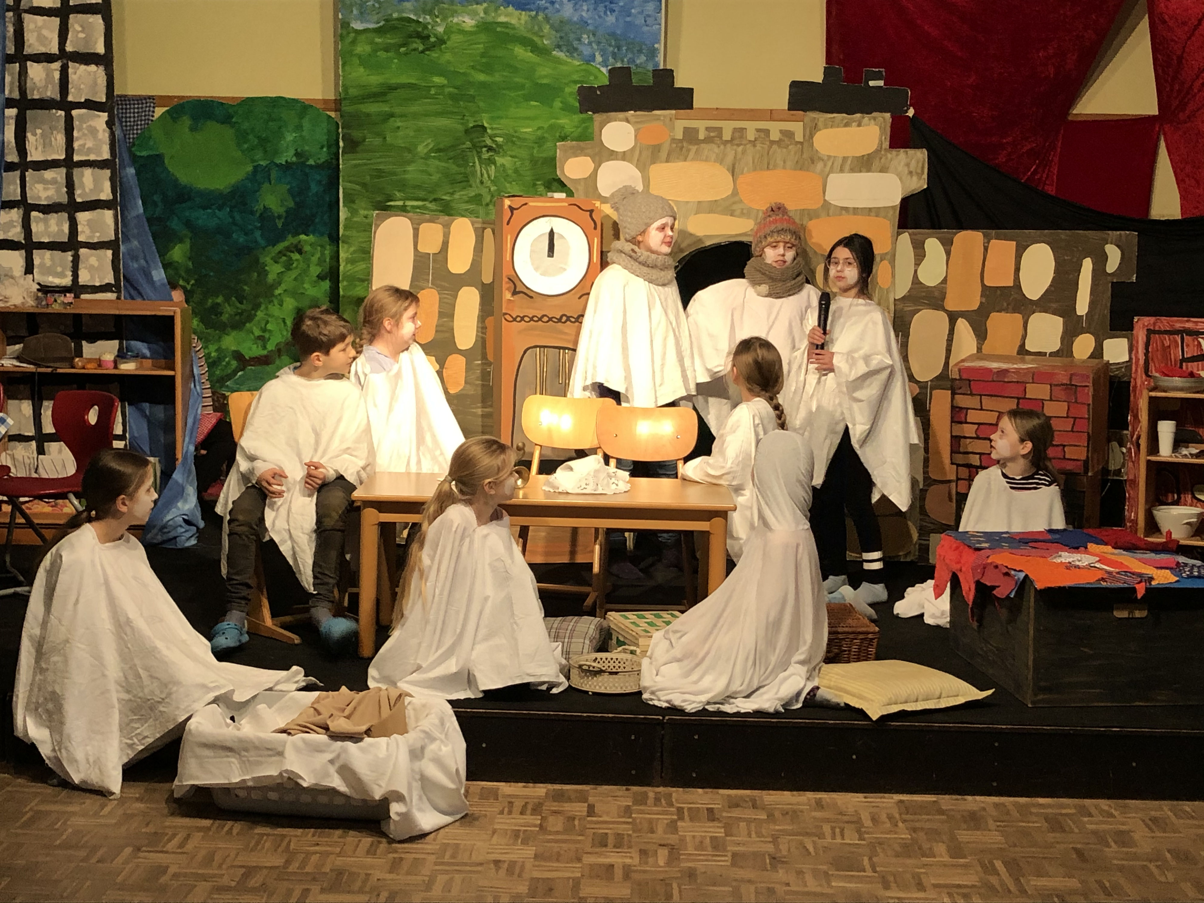 Theaterstück "Weihnachten auf Schloss Goldberg" Rückertschule Osnabrück