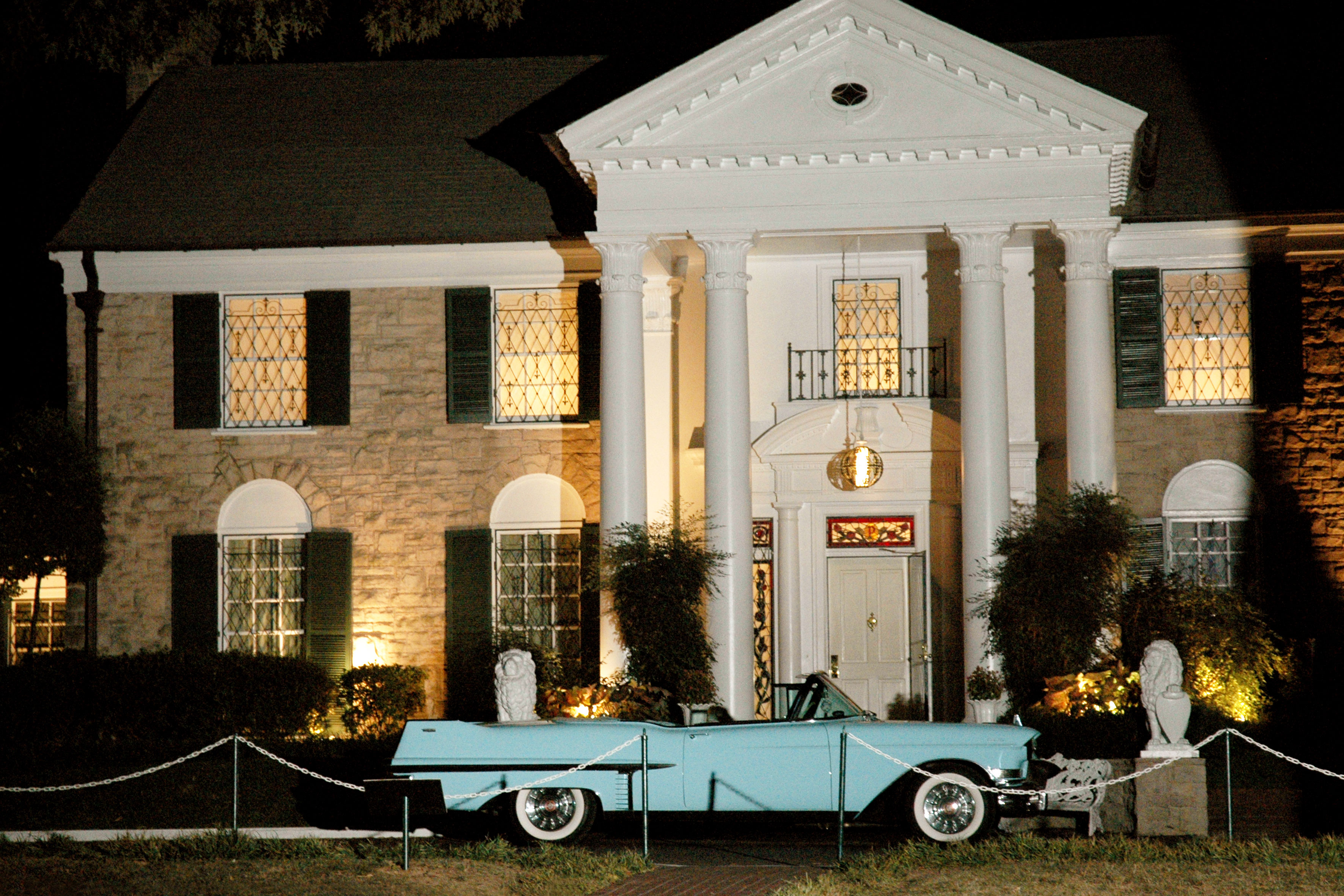 Augmented Reality für echte ElvisFans Graceland in Memphis mit zehn