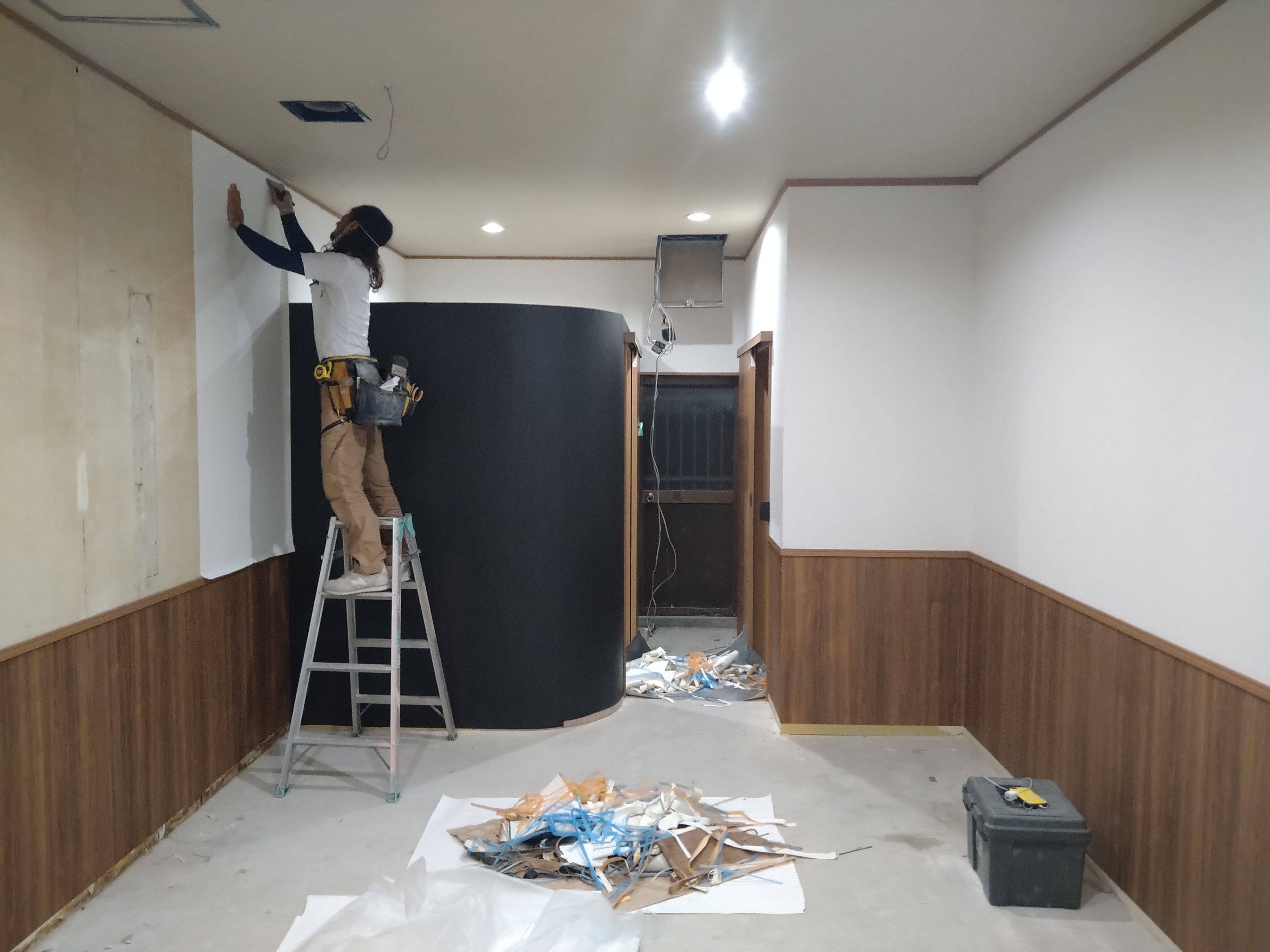 岐阜県大垣市 ネイルサロンの新規開業の店舗工事中 イクメンリフォーム は 岐阜 愛知 名古屋 でどこよりも絶対安く 激安 でリフォームを提供致します 岐阜県大垣市 ネイルサロンの新規開業の店舗工事中 イクメンリフォーム は 岐阜 愛知 名古屋 でどこよりも絶対安く 激安 でリフォームを提供致します