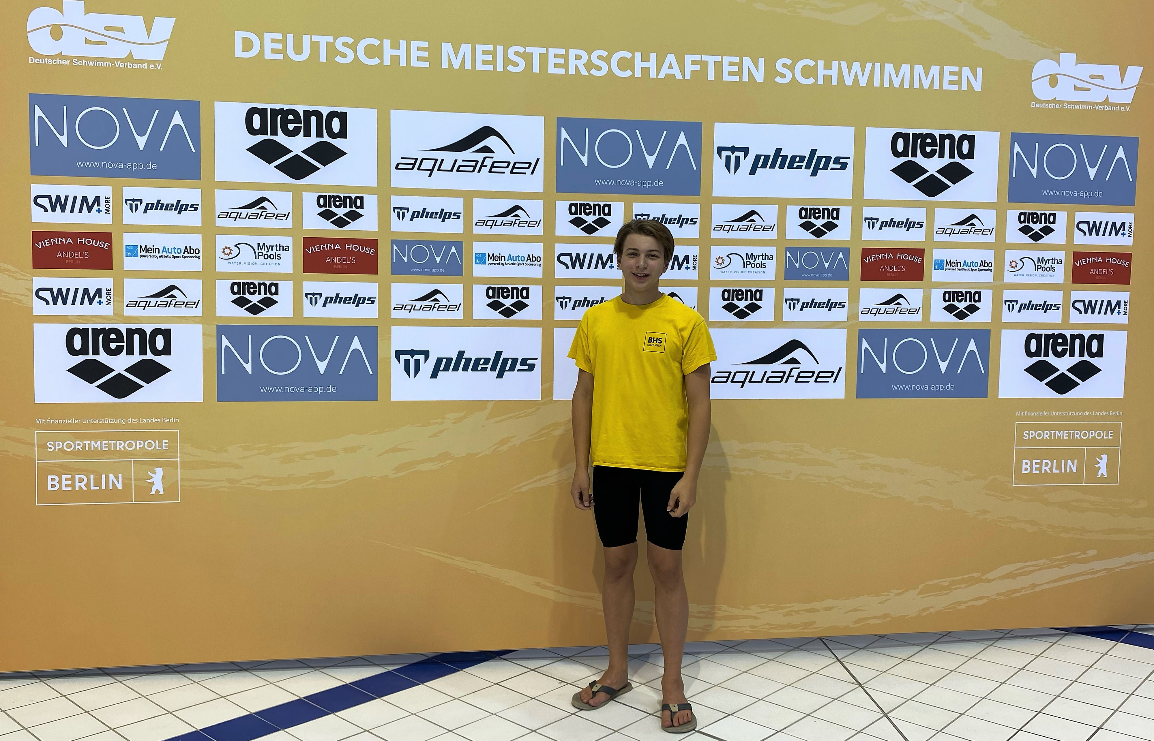 Schneider schwimmt im DJMFinale TVI Schwimmen