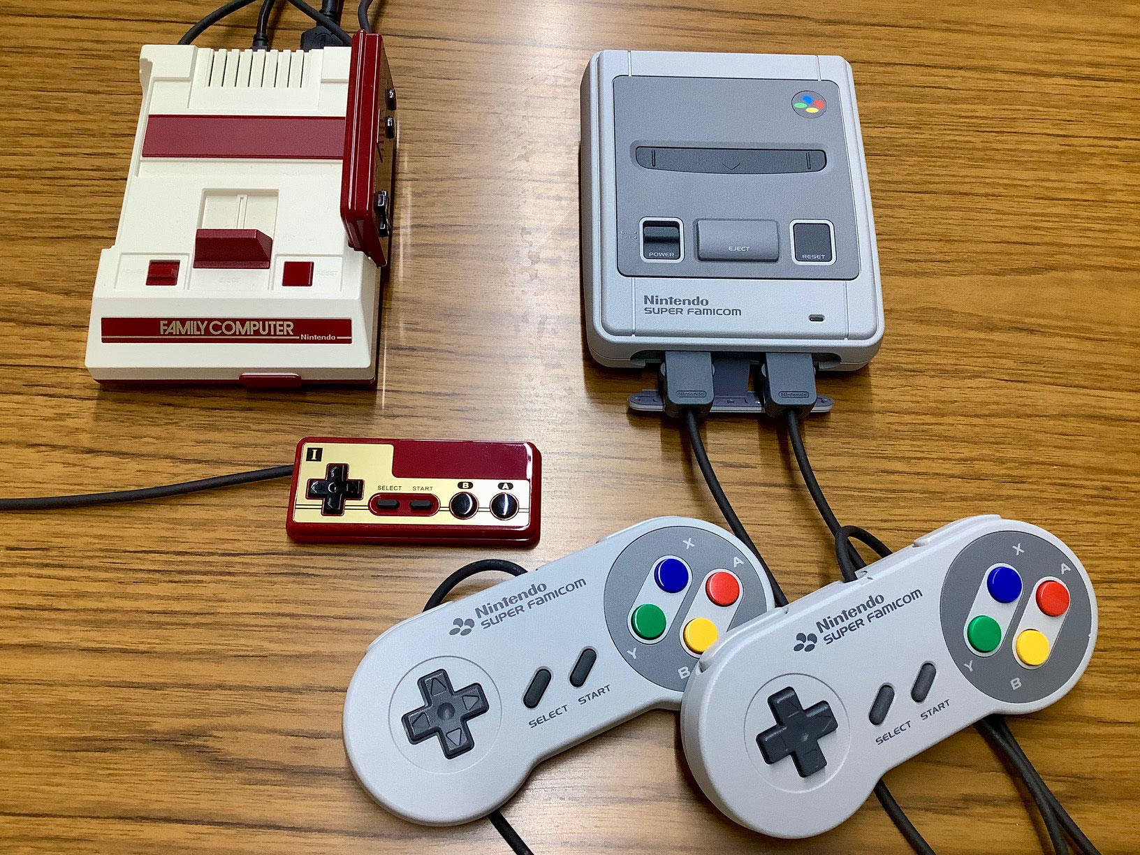 ファミコンとスーパーファミ ジャンク】1台でファミコンとスーファミが遊べる!!FC互換機