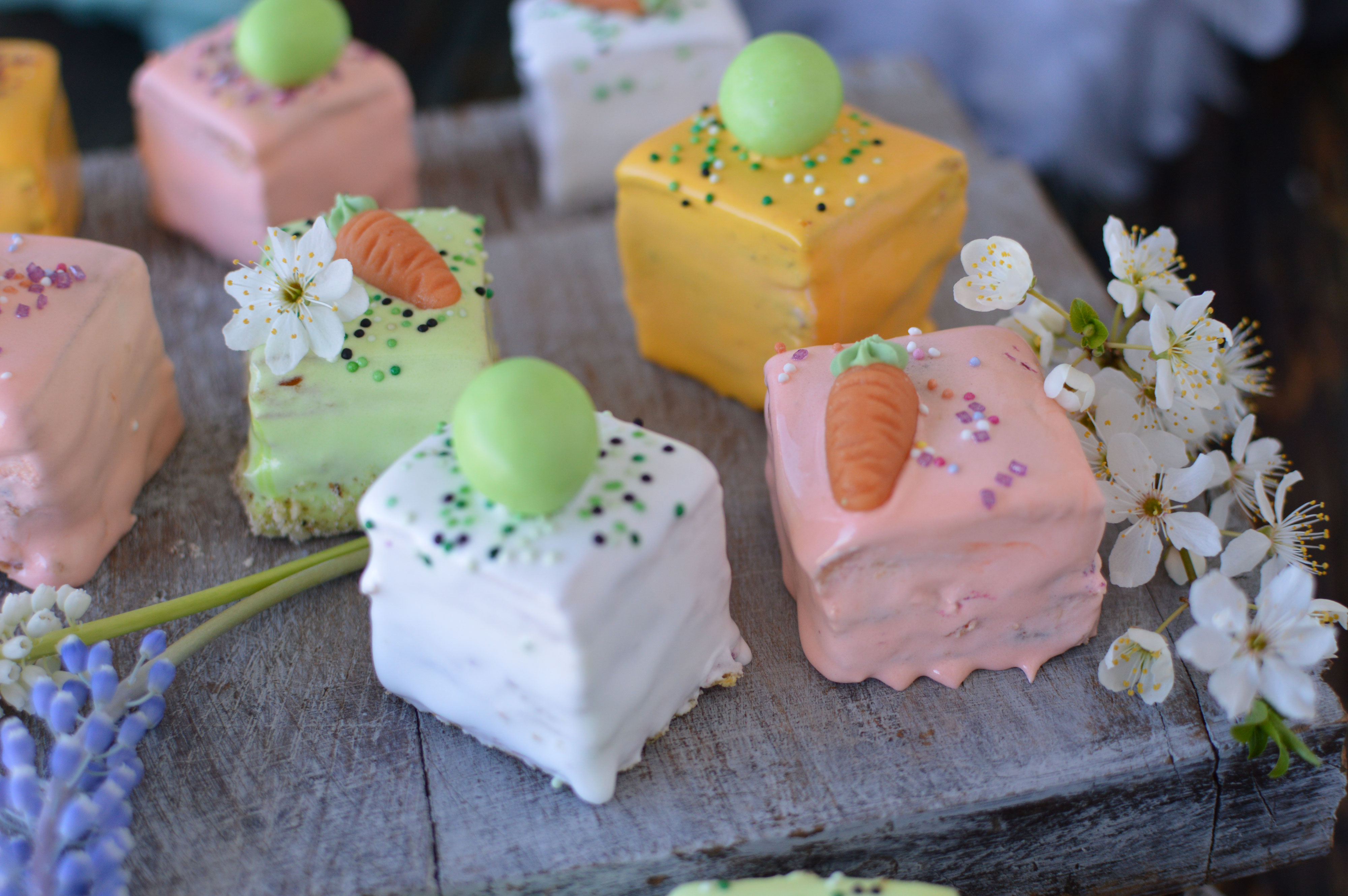 Carrot Cake Petit Fours - vesnas-suesses-welts Webseite!