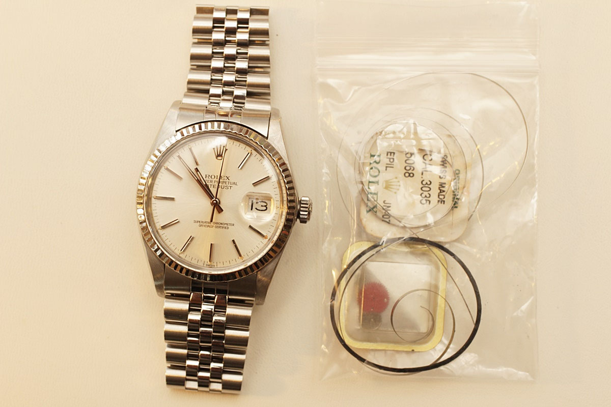 ROLEX腕時計修理例】リューズを回してゼンマイを巻き上げる「手巻き