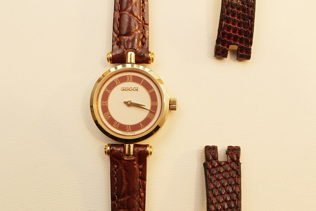 前のと似たものか、それともガラリと変えるか。GUCCI腕時計の革ベルト