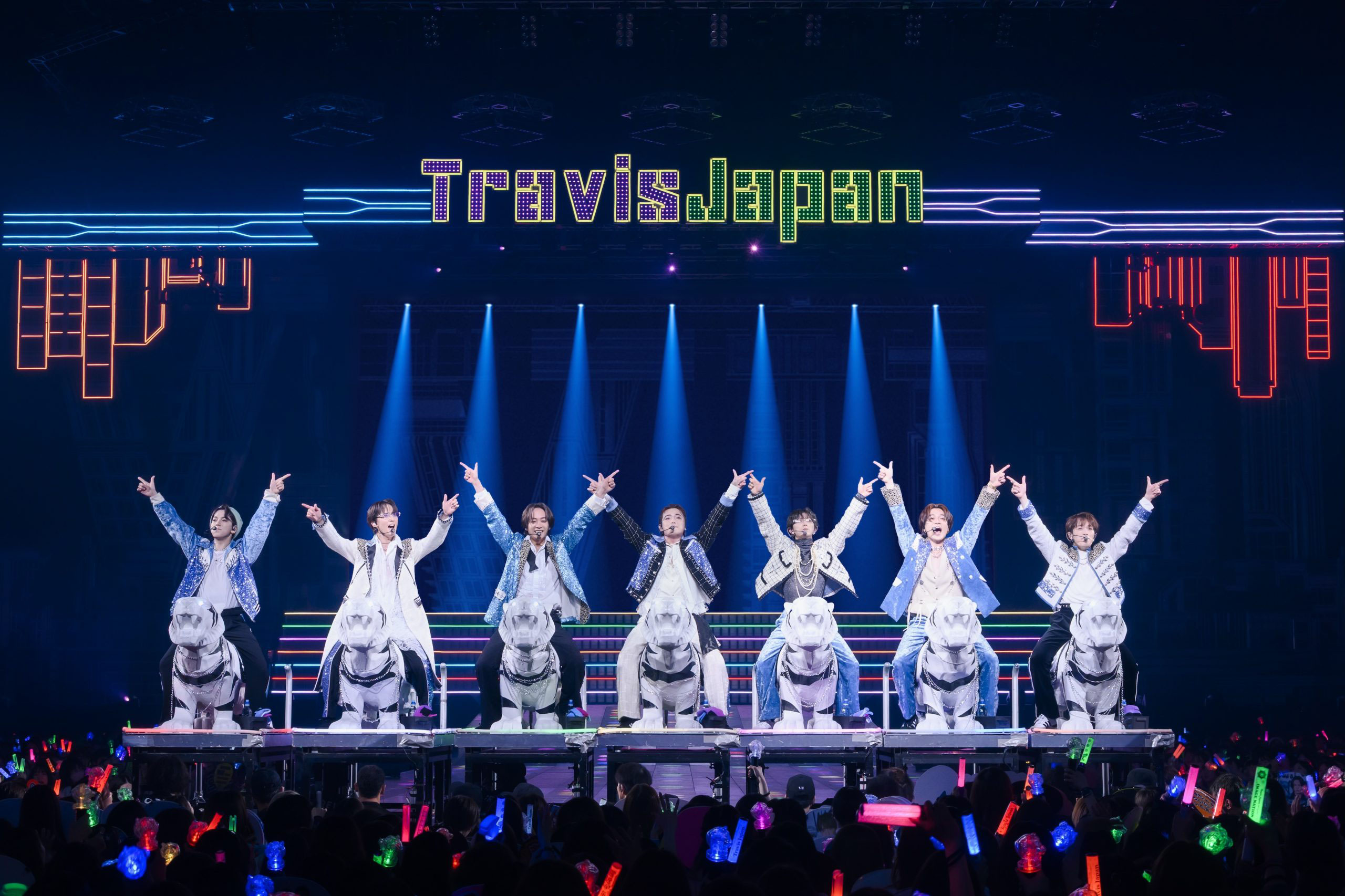 【Blu-ray】Travis Japan Concert Tour … Amazon.co.jp: Travis Japan Concert Tour 2025 VIIsual (完全