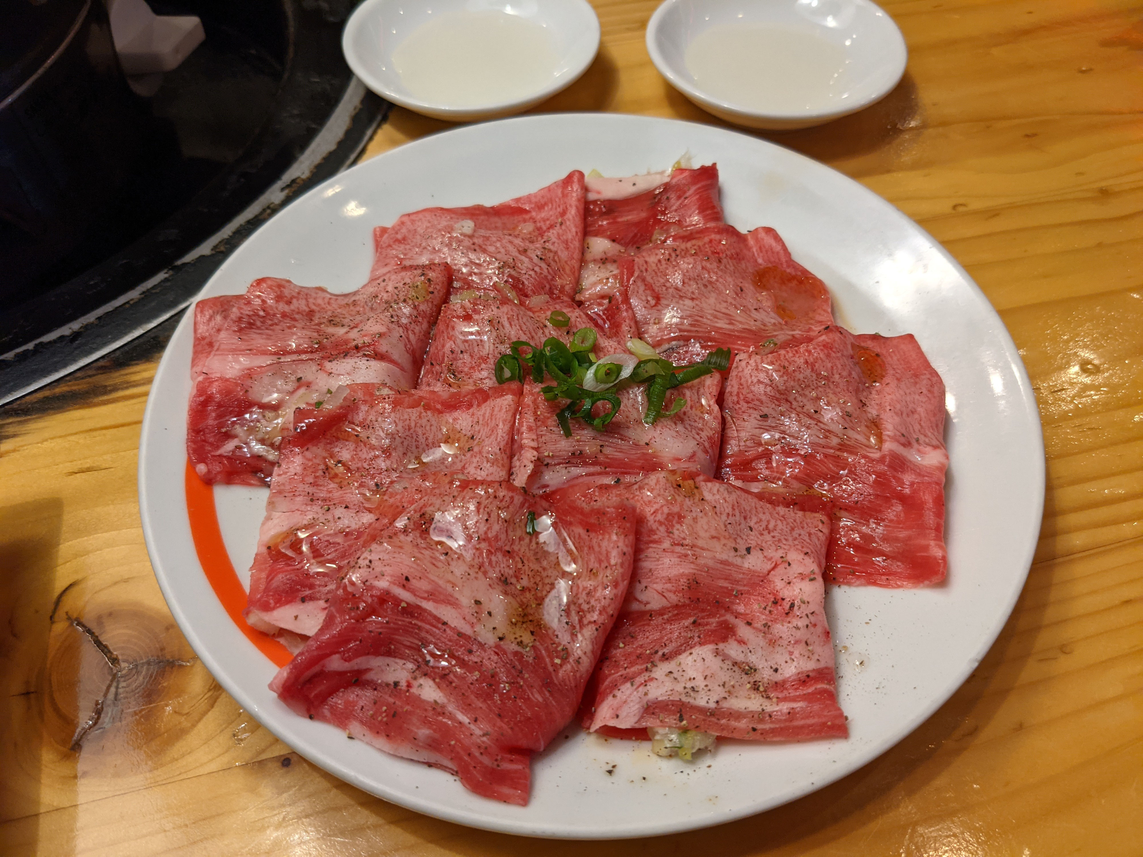 スタッフの笑顔が素敵な焼肉しちりん家野々市店 石川県の機械加工と板金加工の専門代理店 スタッフの笑顔が素敵な焼肉しちりん家野々市店 石川県の機械加工と板金加工の専門代理店