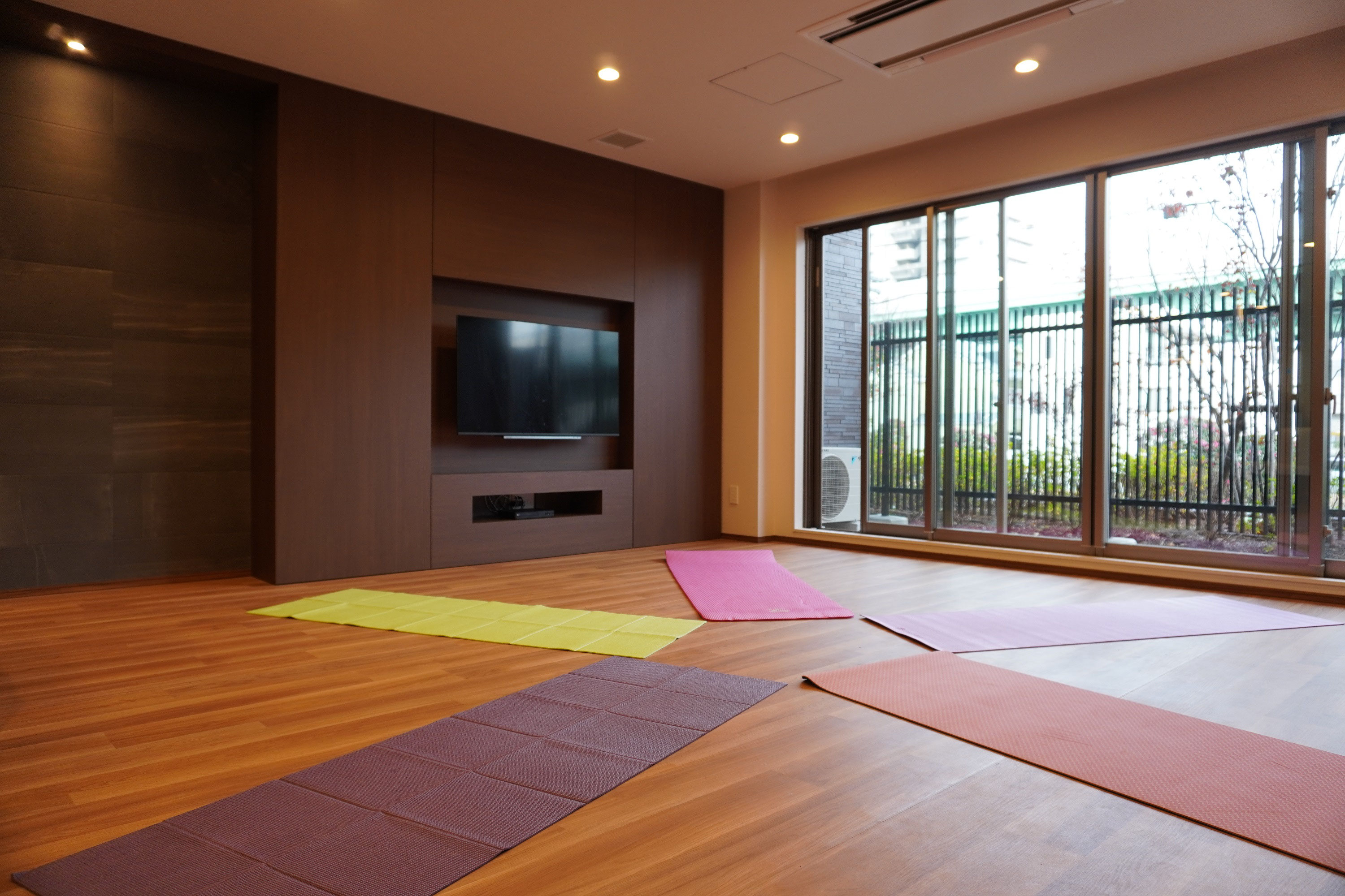 ゆるヨガサークル 由琉yoga 名古屋市港区 はぐnavi ママとベビーの教室ガイド