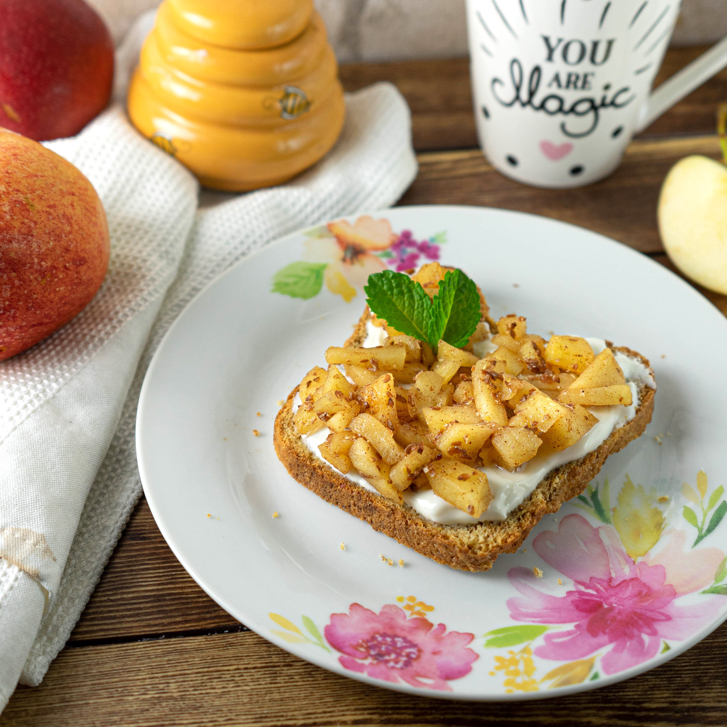 Zwieback mit Honig Äpfel und Joghurt - Vale&amp;#39;s Food Blog