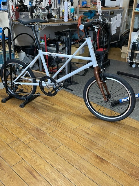 クランクセット　Tyrell クランクセット Tyrell Tyrell CSI のクランクをカスタムいたしました