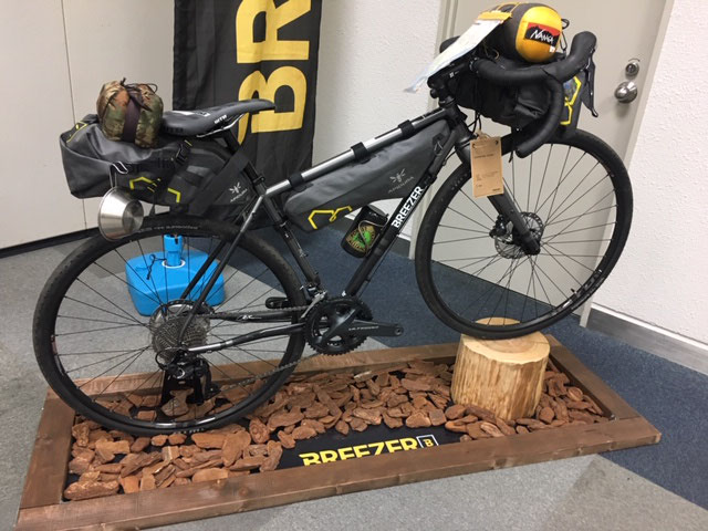 自転車 の アキ