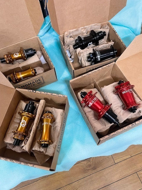 Jin.Yamaguchi Yamakoページ　インダストリーナインハブ Amazon | Industry Nine Hydraクラシックブーストフロントハブ