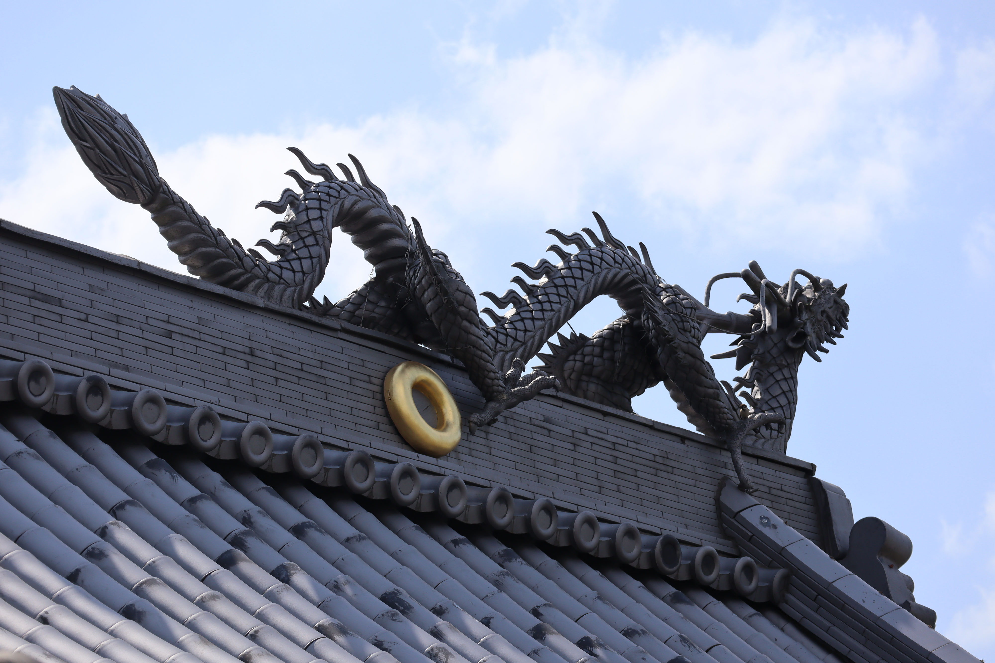 龍の飾り瓦の依頼に行く！ - ｜浄土真宗本願寺派｜熊本県菊池市