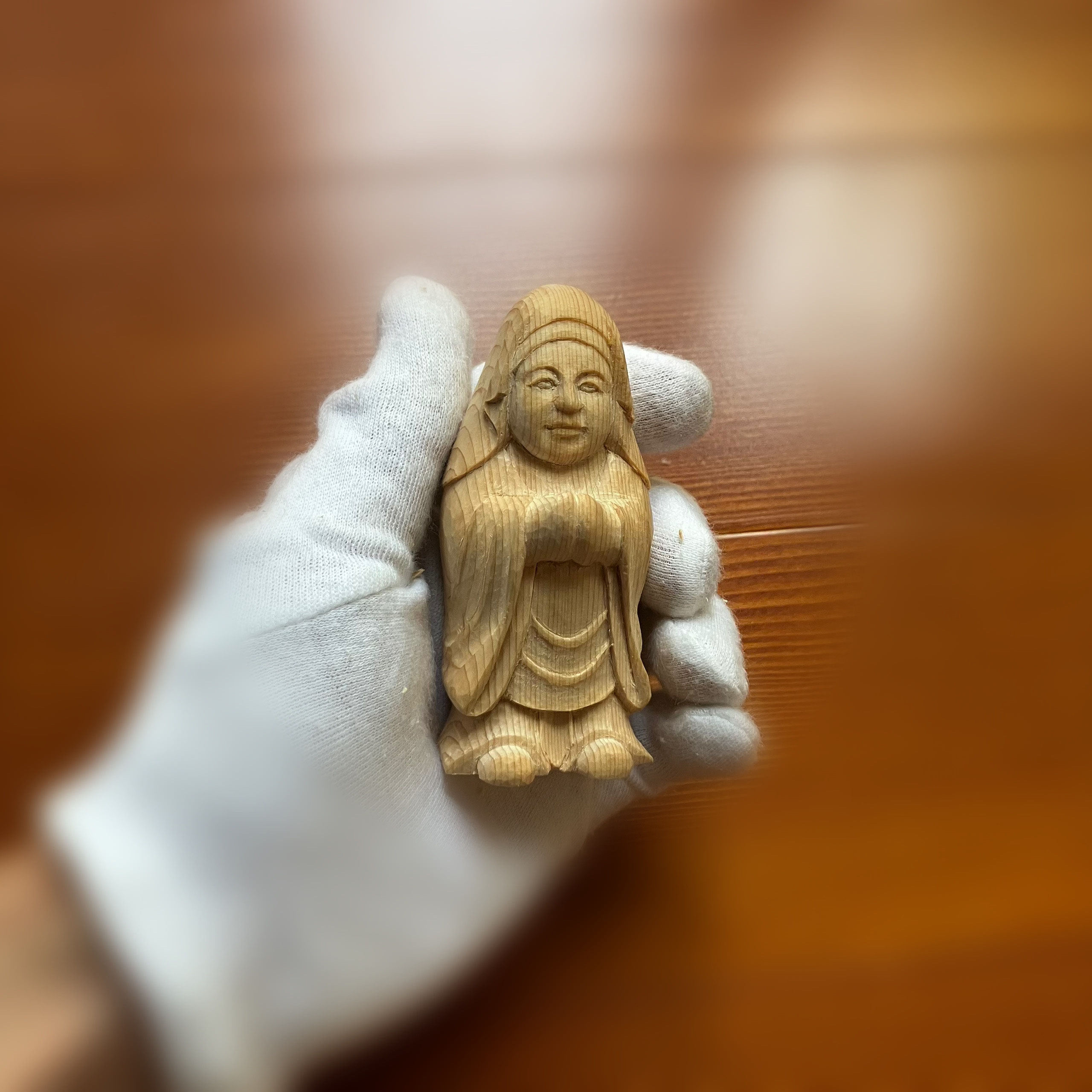 海を越えて届く祈り — 童型白衣観音（水子供養） - 仏師の木彫り仏像