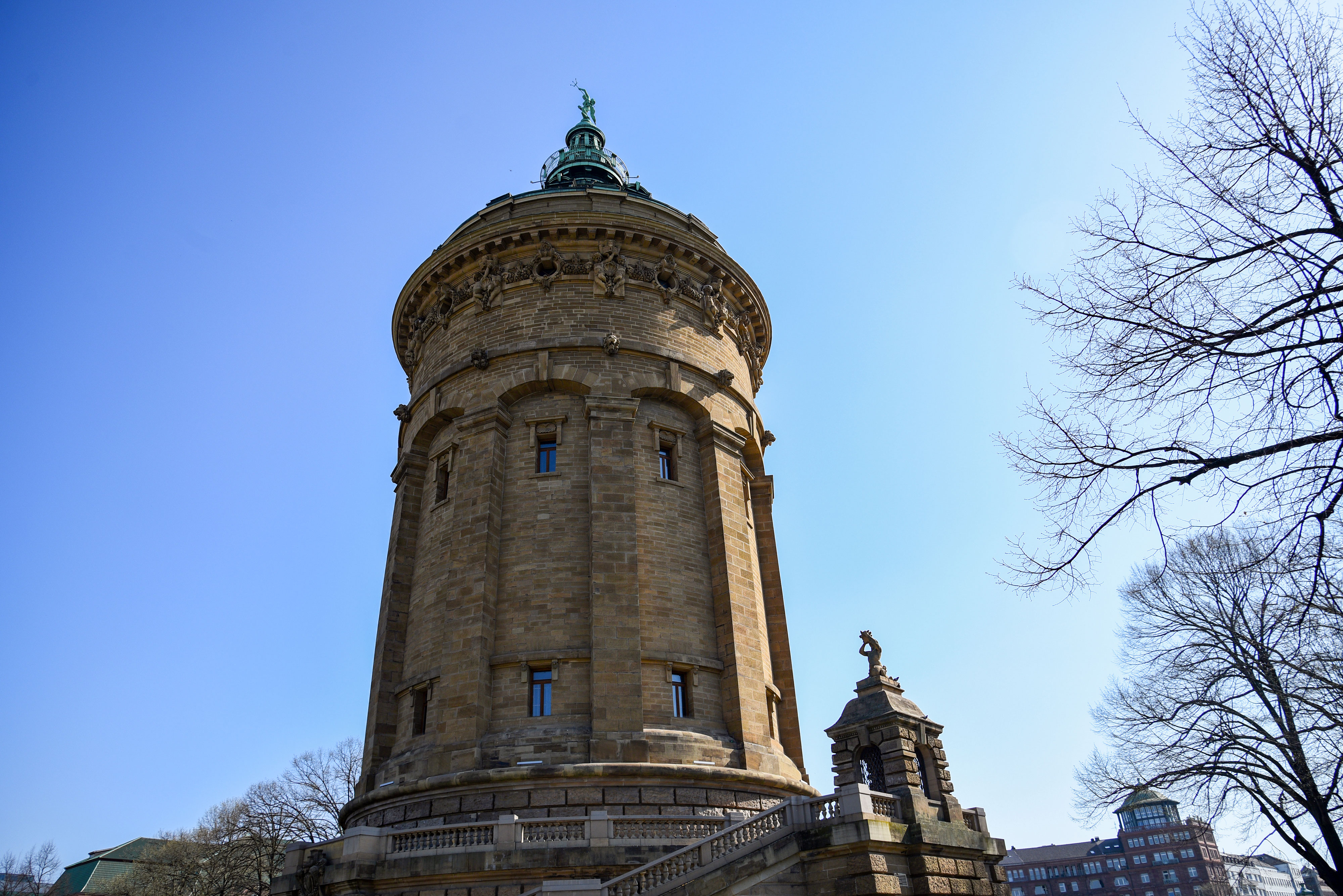 Fragen und Antworten zum Kontaktverbot - PR-Video ...