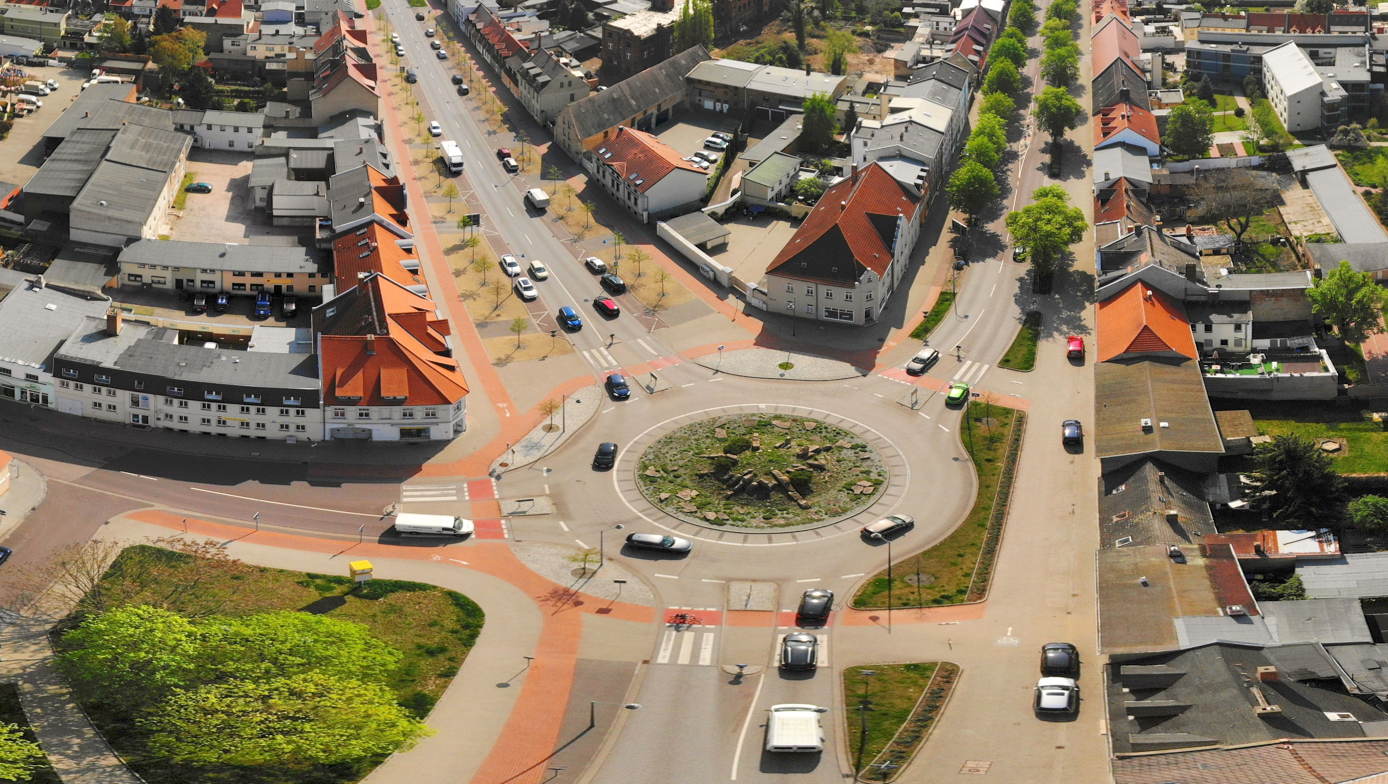 86-jährige Radfahrerin bei Unfall in Bernburg schwer verletzt - BBGLIVE