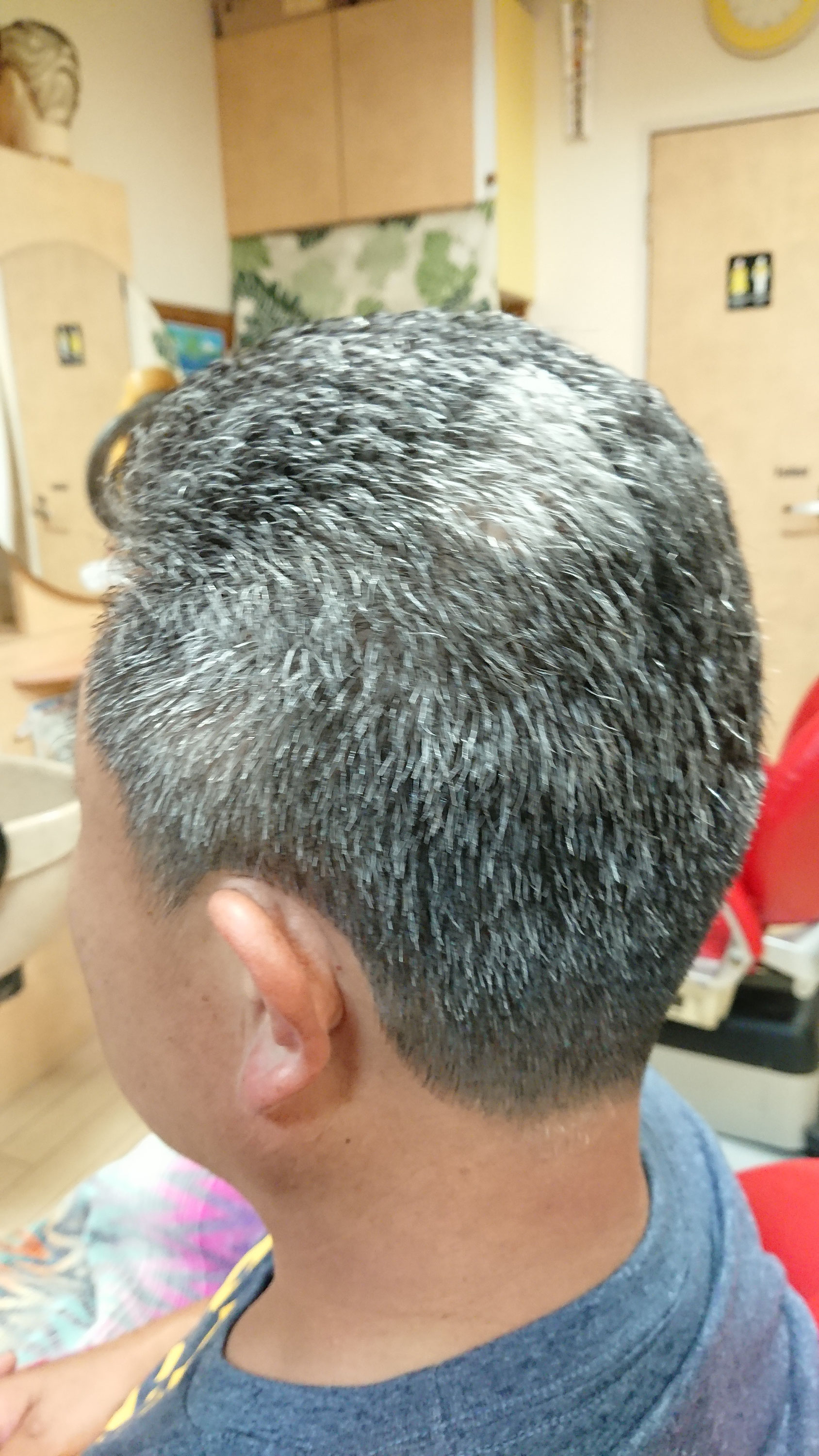 アイロンパーマでセットが楽に 藤沢市 ブライダルシェービングとレディースシェービングのお店 ヘアーサロンヤザワです メンズカットも勿論おこなっています 藤沢