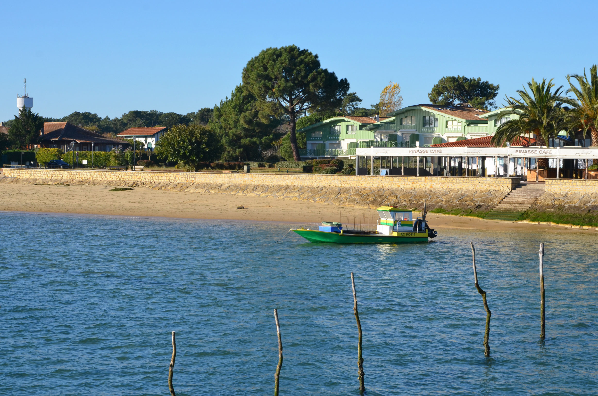 yacht club cap ferret