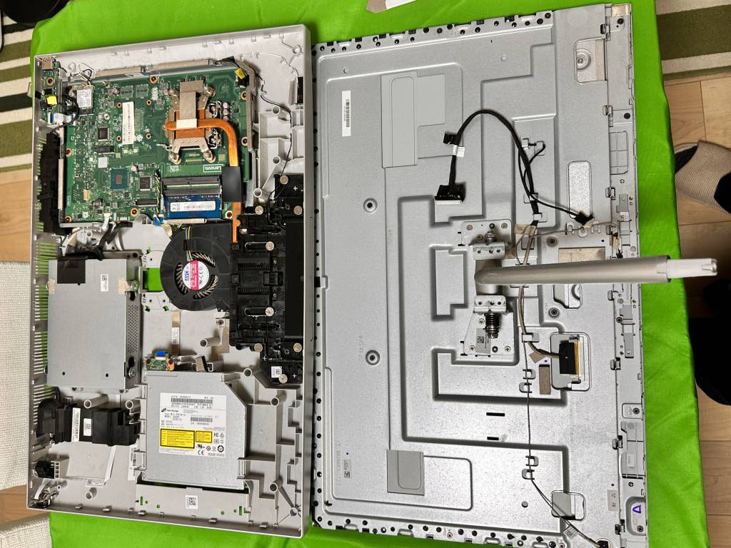 Lenovo 一体型パソコン ideacentre AIO 520-241KL / F0D10065JP の動作が遅い為、SSDへの換装+メモリ増設を行わせて頂きました。 - |土岐市、多治見市、瑞浪市のパソコン修理専門サービス Lenovo 一体型パソコン ideacentre AIO 520-241KL / F0D10065JP の動作が遅い為、SSDへの換装+メモリ増設を行わせて頂きました。 - |土岐市、多治見市、瑞浪市のパソコン修理専門サービス