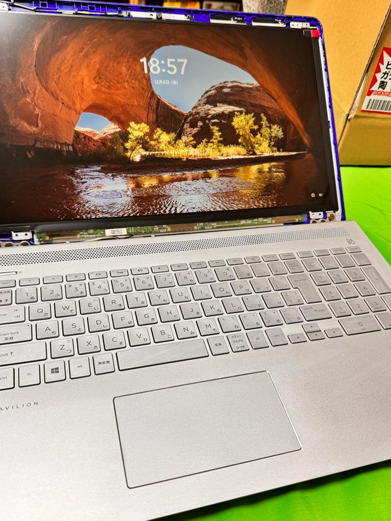 液晶パネル交換】HP社製ノートパソコン Pavilion 15-cc103TUの画面交換