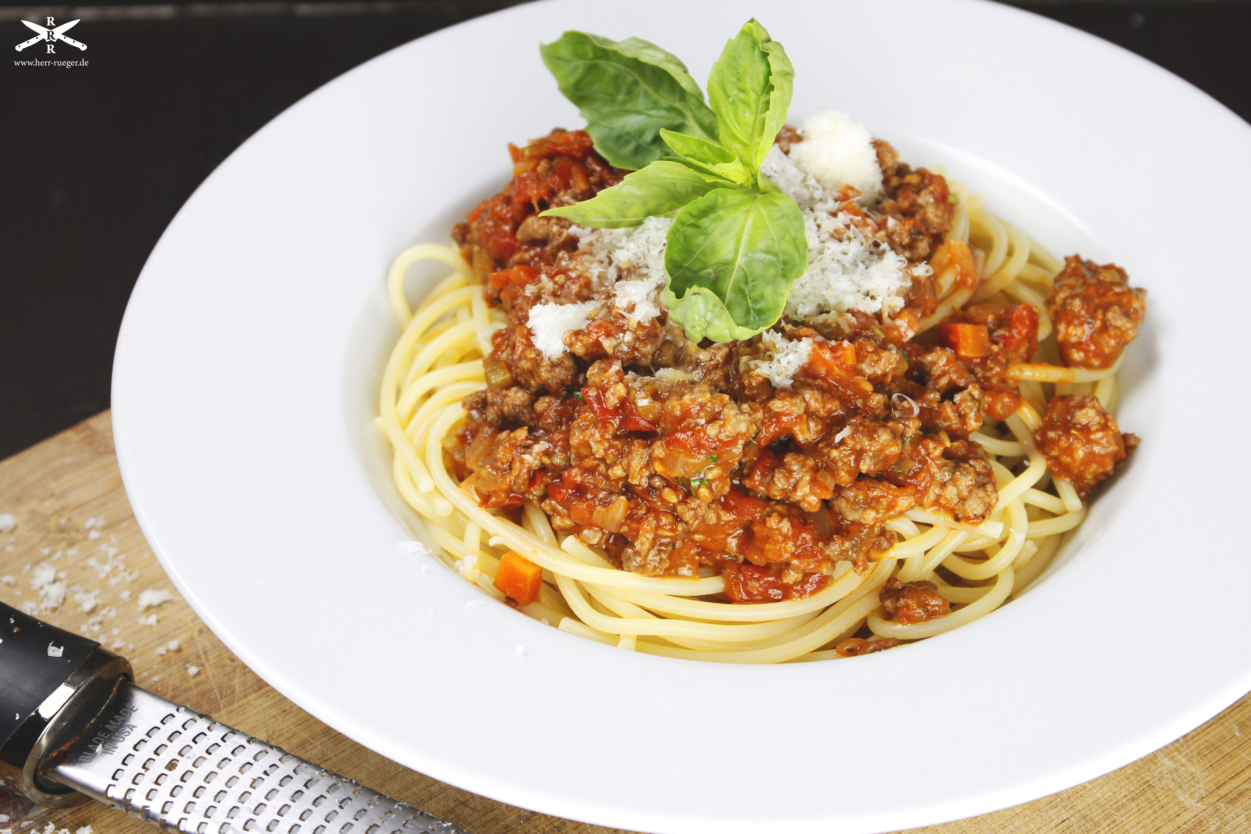 [Special] Quick and Dirty 5 Spaghetti Bolognese. Bei Herr Rüger
