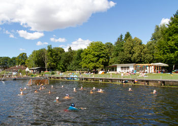 Le Pomm Feinkost Catering Rostock Competitors Revenue And