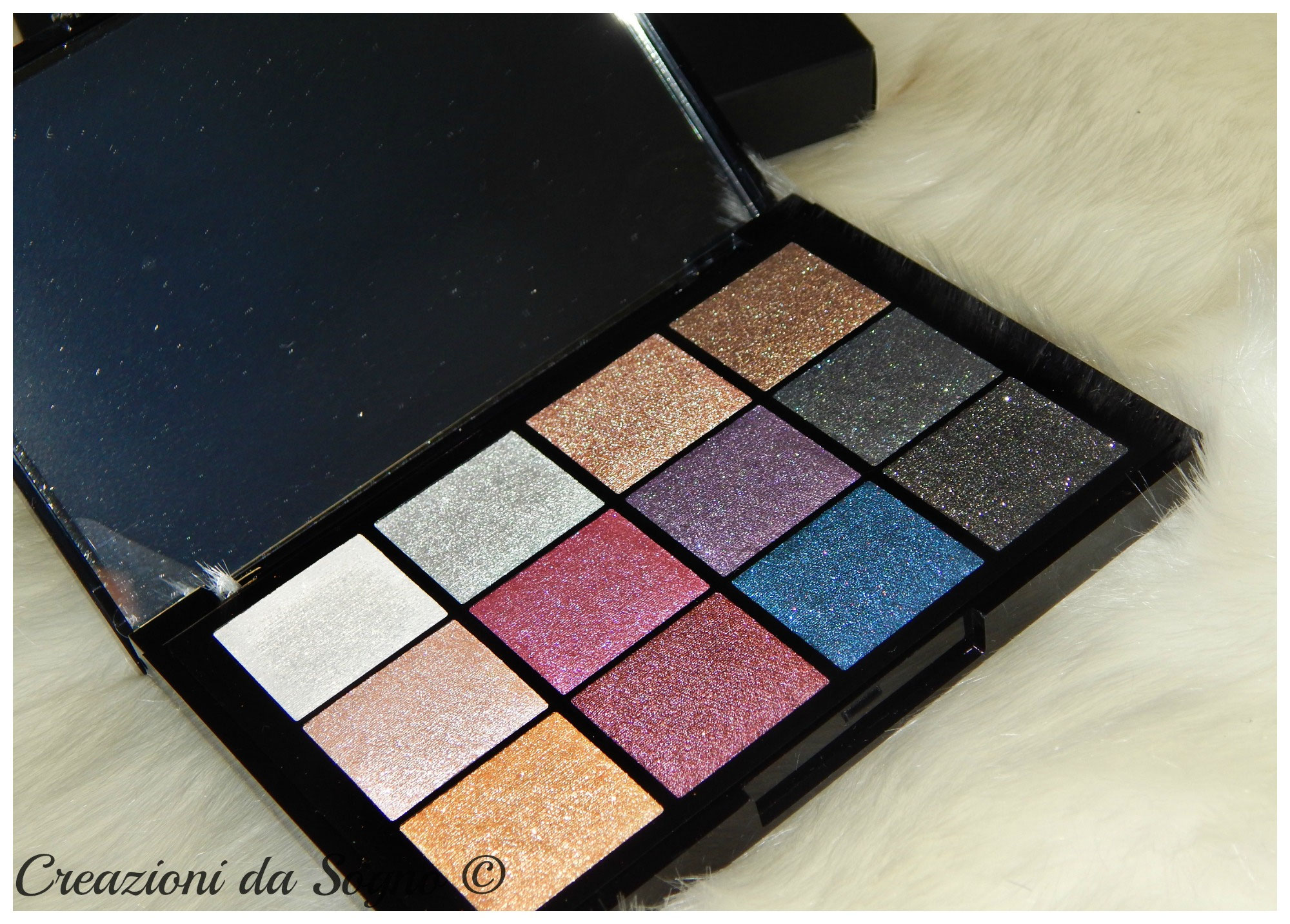 Review Smart Cult Eyeshadow Palette Kiko Milano Blog lifestyle and