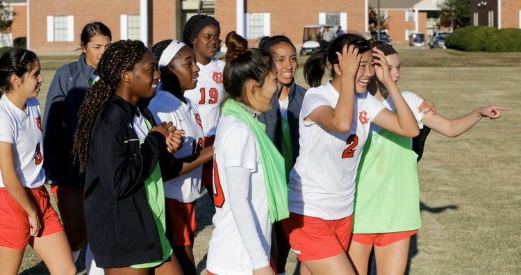 ひたむきな努力の先に実現 米国大学への挑戦 岡田真波さん アメリカサッカーへの挑戦