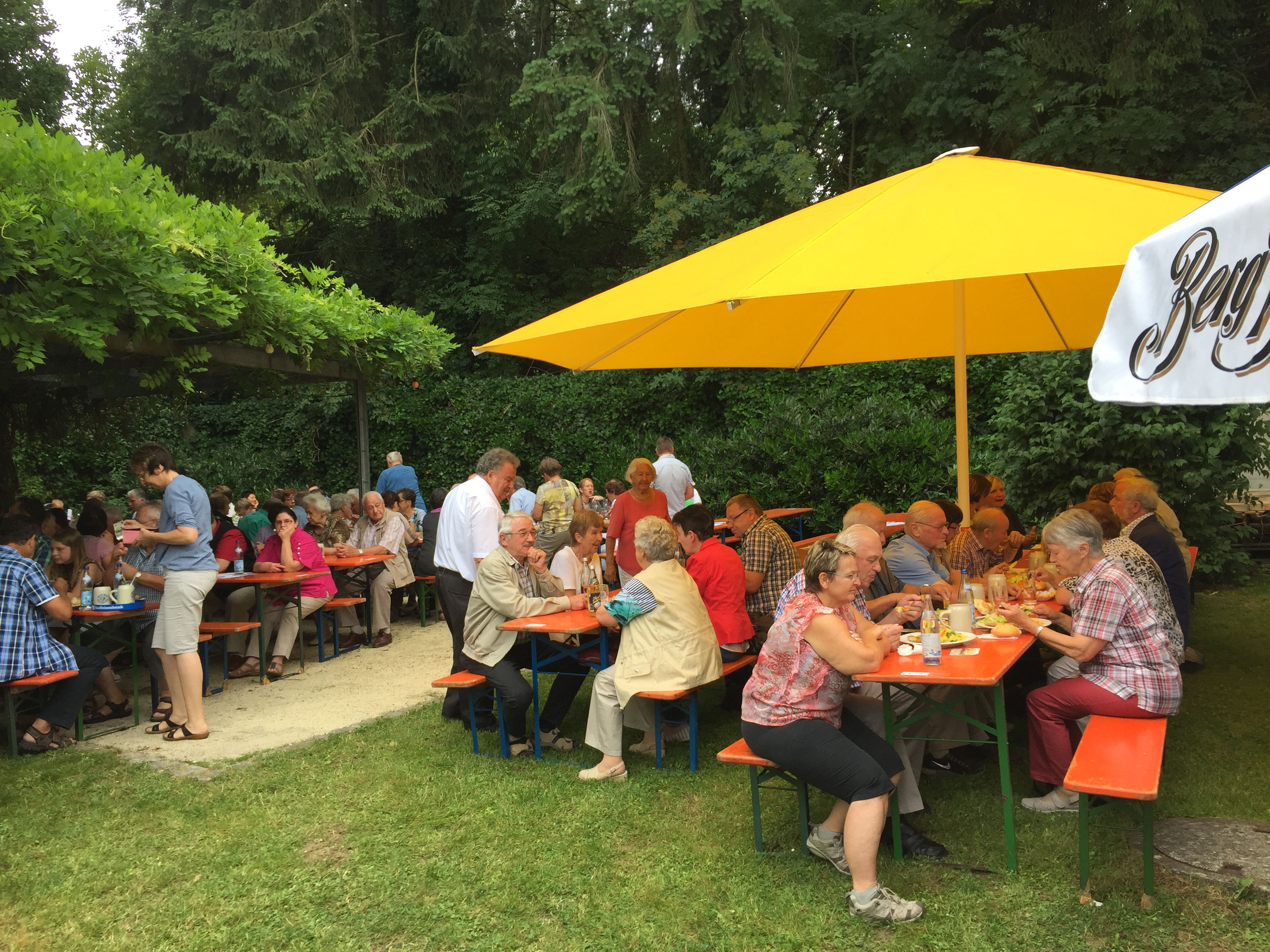 Bilder vom Sommerfest sind online Liederkranz Oberstadion e.V.