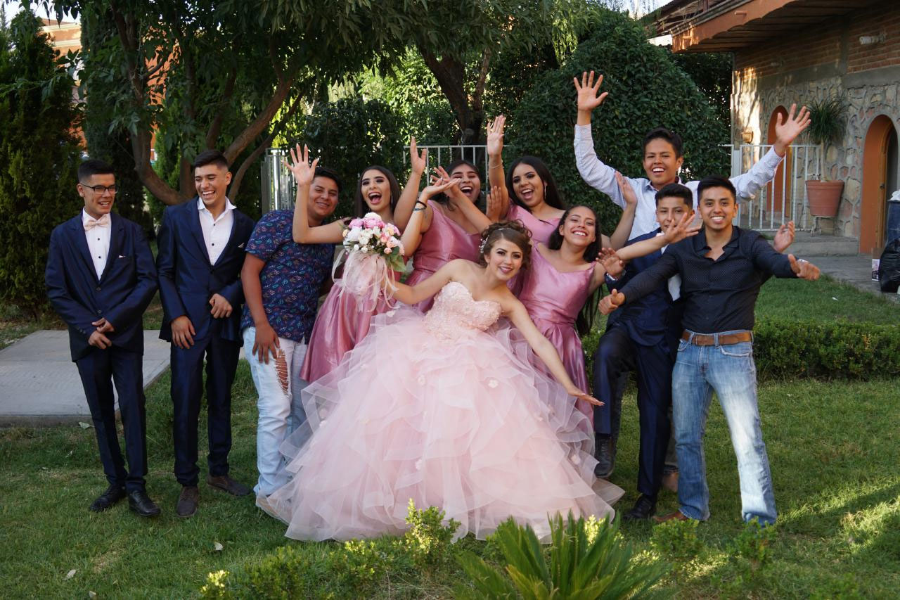 Fiesta de Quince Años / Quinceañera travelamericalatinas Webseite!