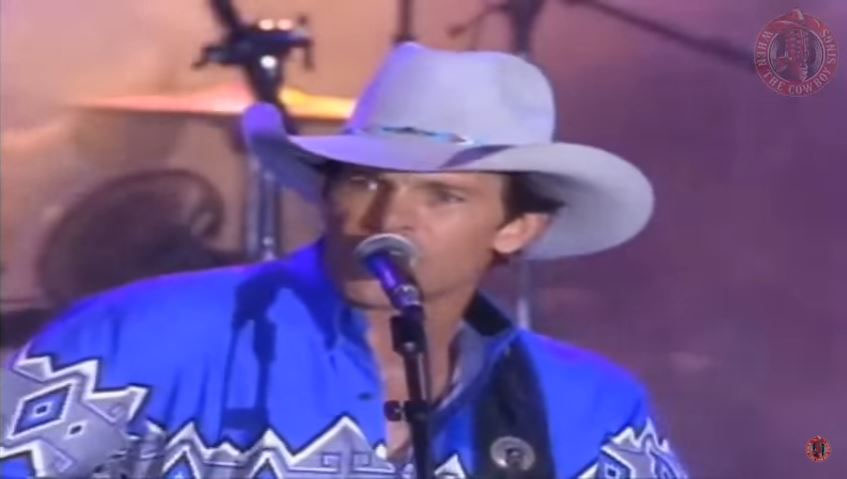 Chris Ledoux In Concert When The Cowboy Sings