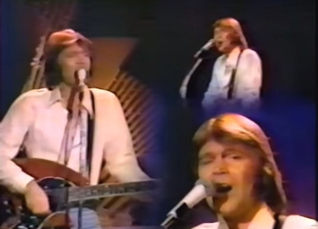 Glen Campbell Sings "Sunflower" when the cowboy sings